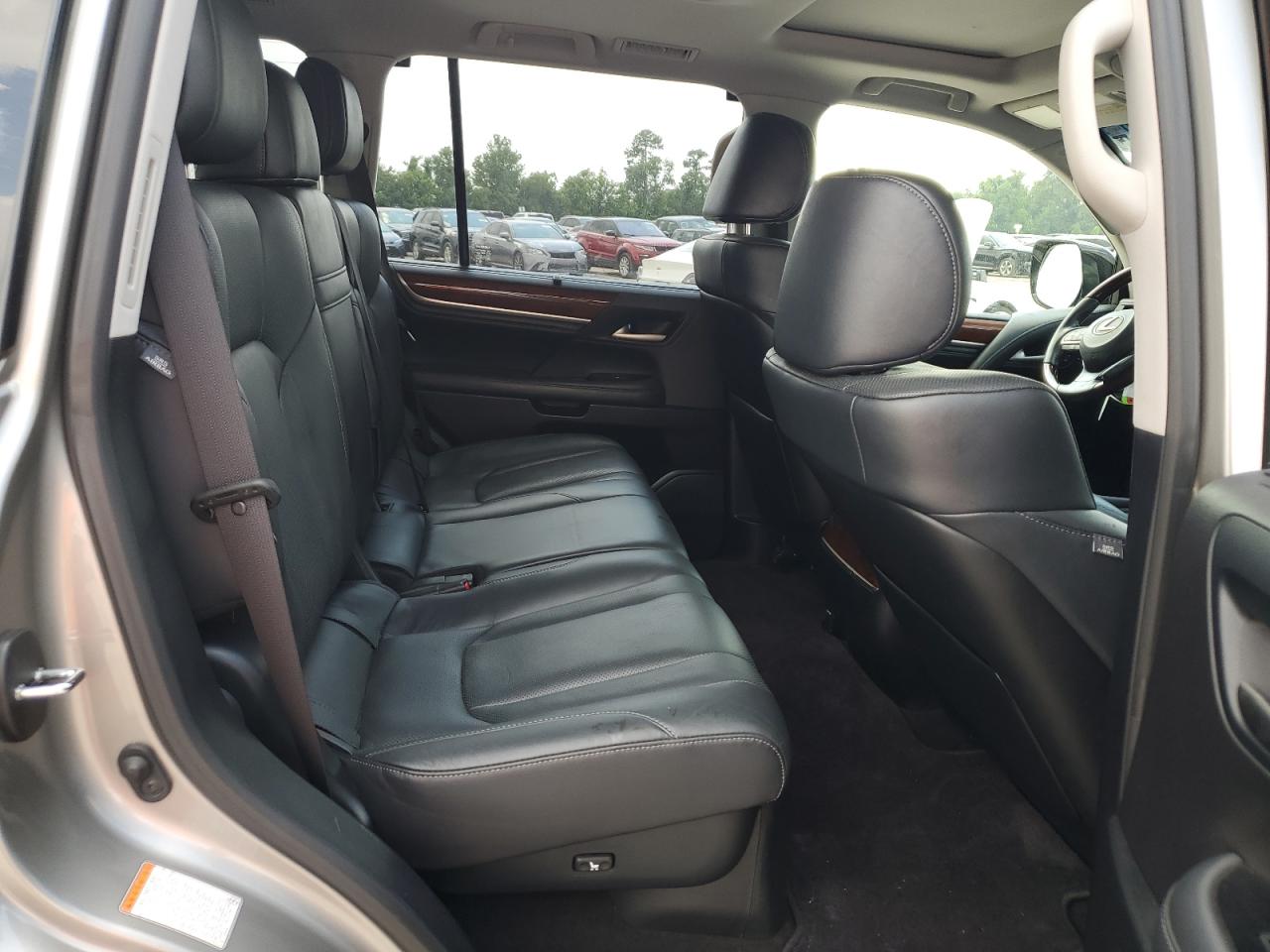 JTJHY7AX5K4306569 2019 Lexus Lx 570