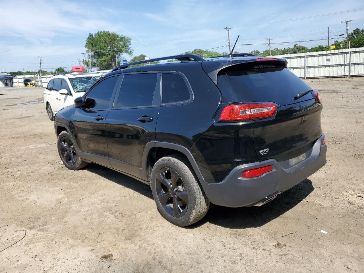 1C4PJLCX3JD595748 2018 Jeep Cherokee Latitude