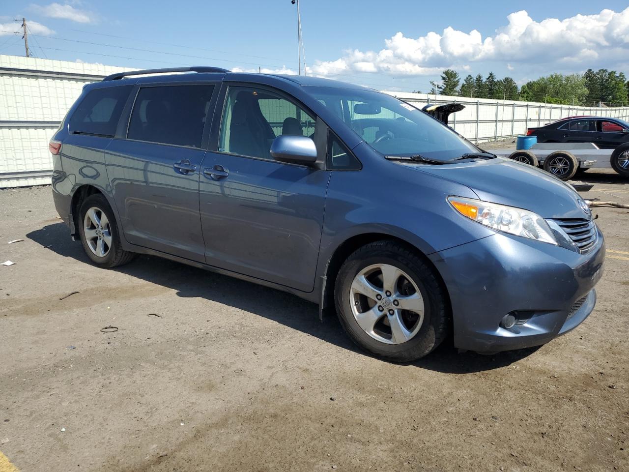 5TDKZ3DC3HS775552 2017 Toyota Sienna Le