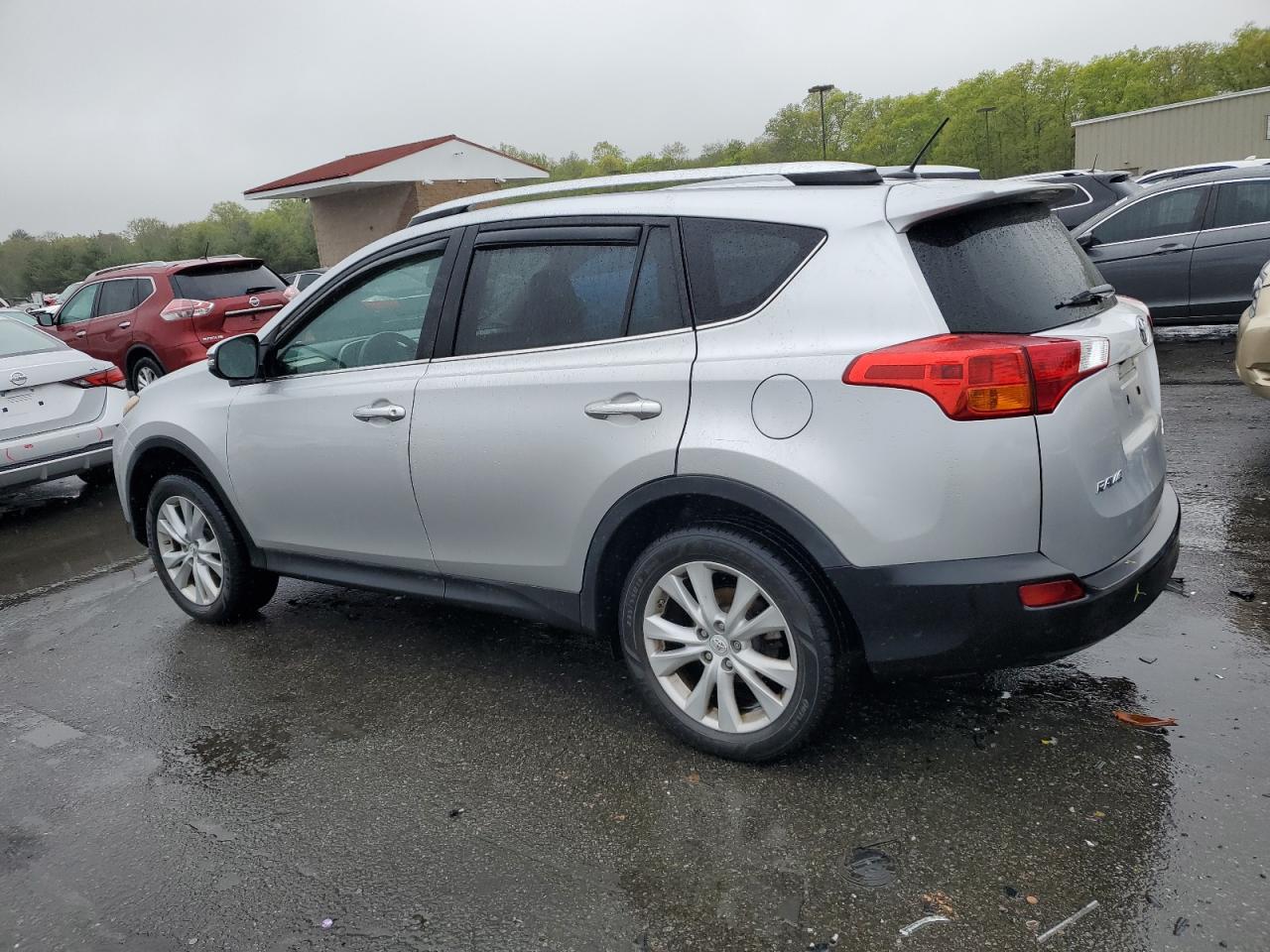 2T3DFREV2FW402681 2015 Toyota Rav4 Limited