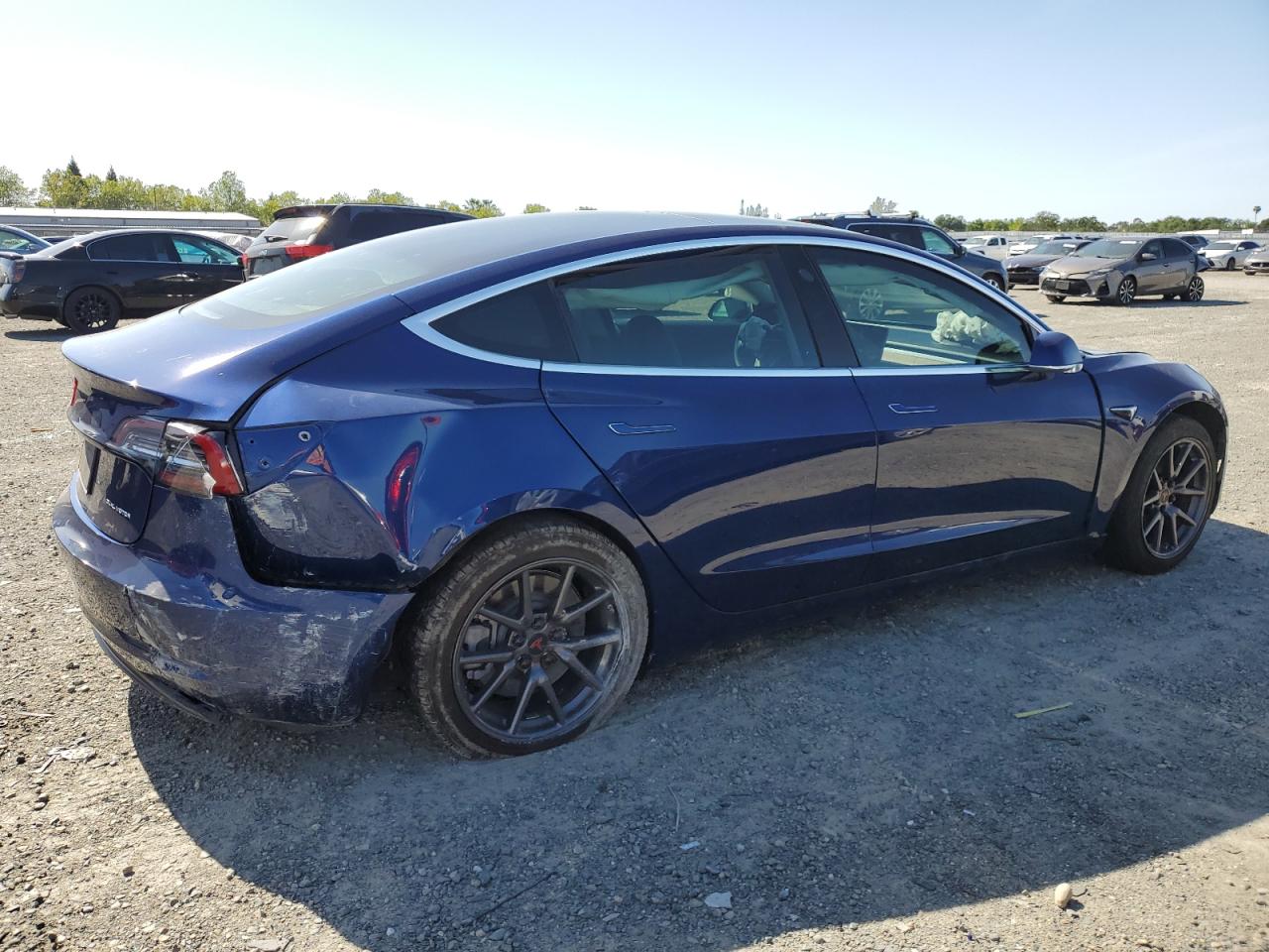 5YJ3E1EB3KF387646 2019 Tesla Model 3