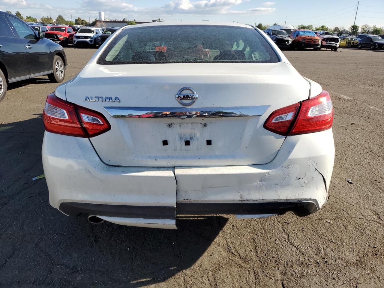 1N4AL3AP4GN371755 2016 Nissan Altima 2.5