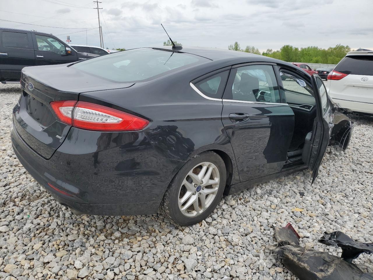 3FA6P0H79ER123882 2014 Ford Fusion Se