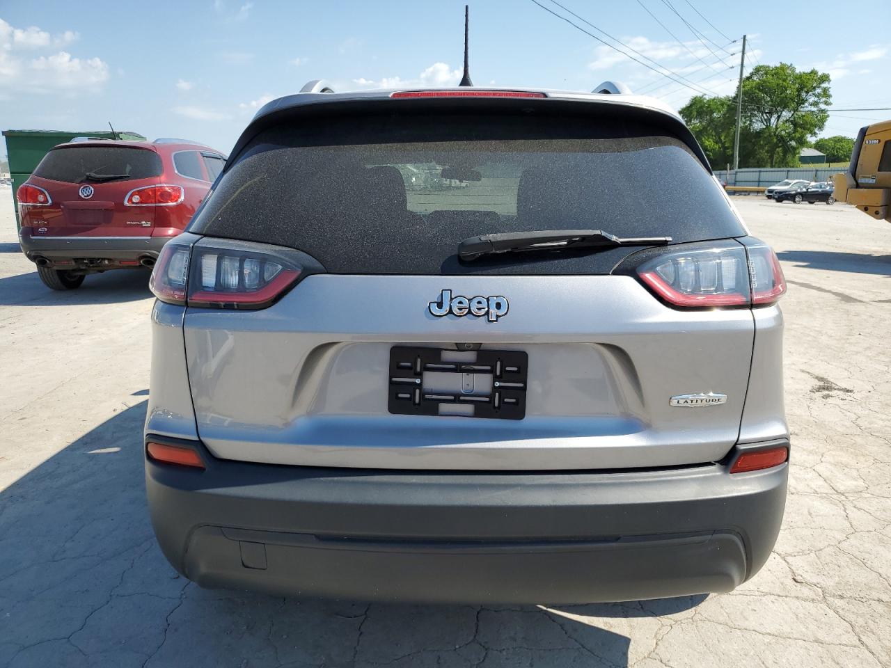 1C4PJLCB1KD327237 2019 Jeep Cherokee Latitude