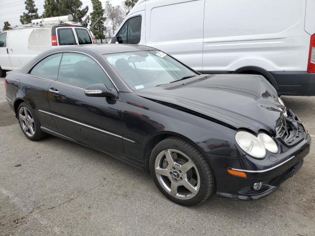 2007 Mercedes-Benz Clk 550 VIN: WDBTJ72H57F215806 Lot: 54732394