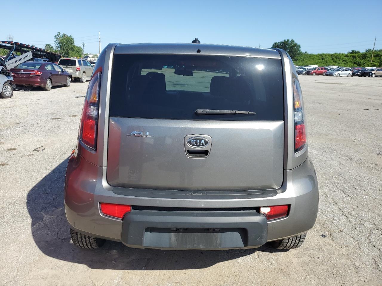 KNDJT2A22B7237171 2011 Kia Soul +