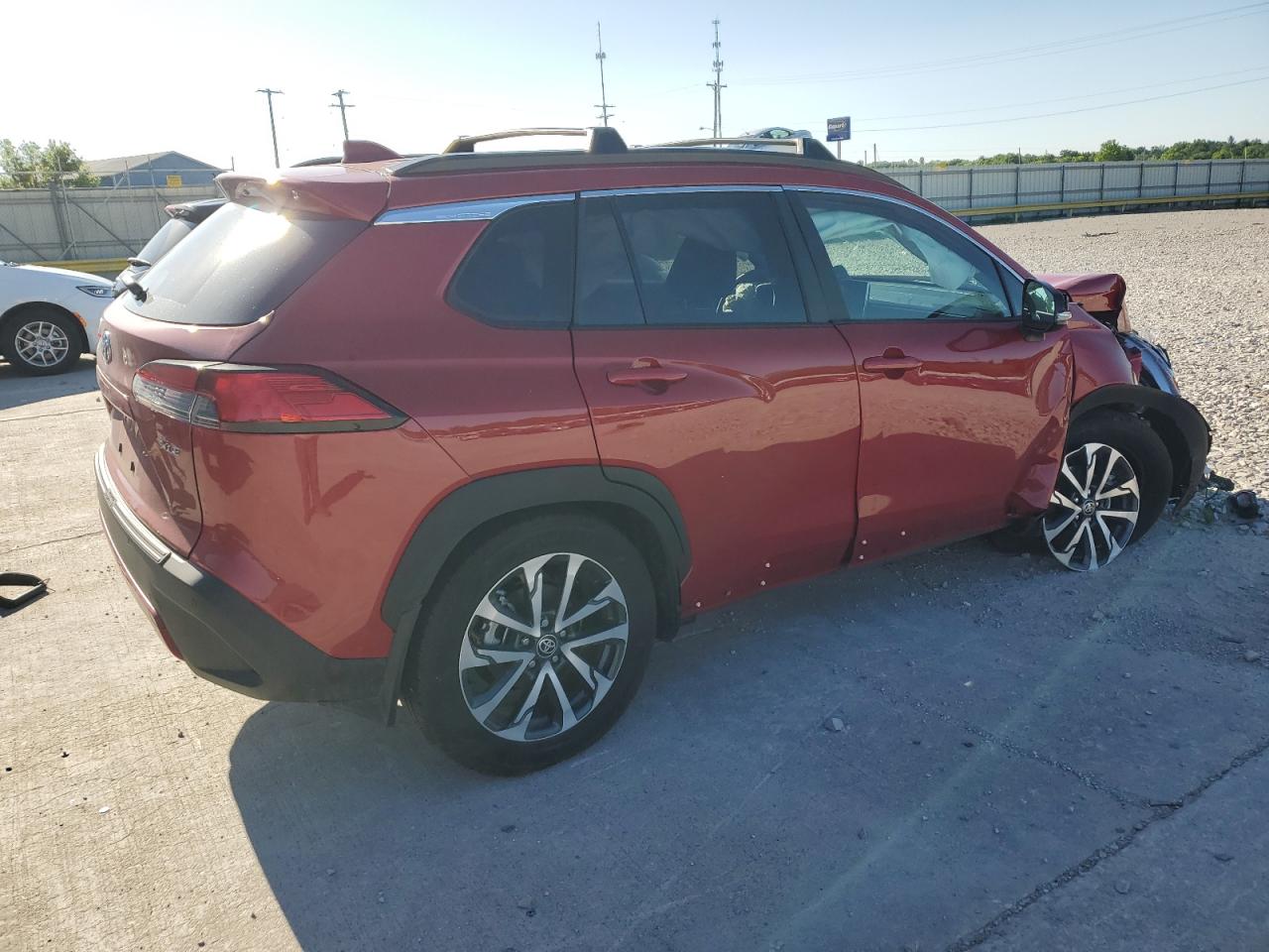 2023 Toyota Corolla Cross Xle vin: 7MUDAAAG6PV072057