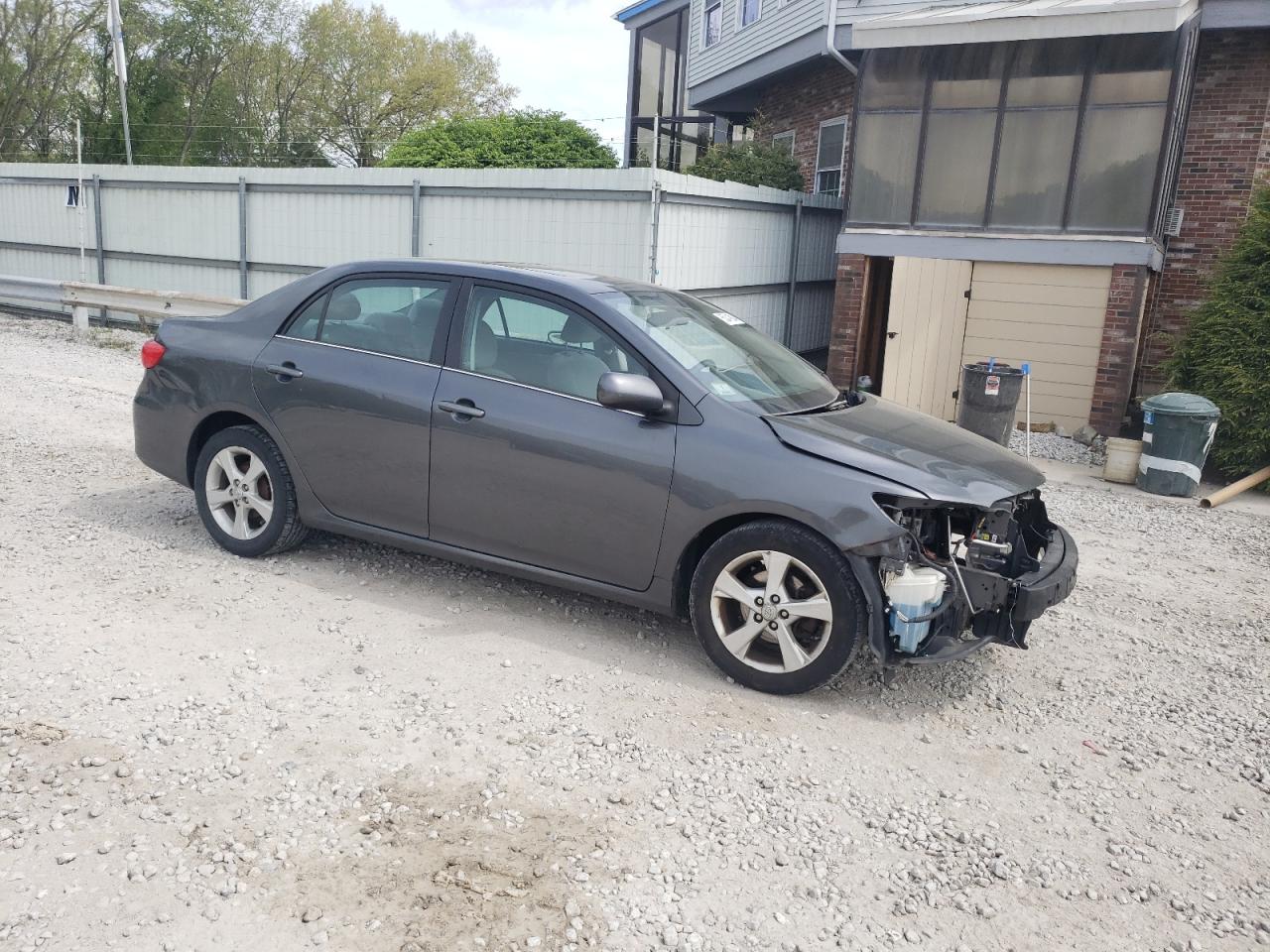 2T1BU4EE2DC090529 2013 Toyota Corolla Base