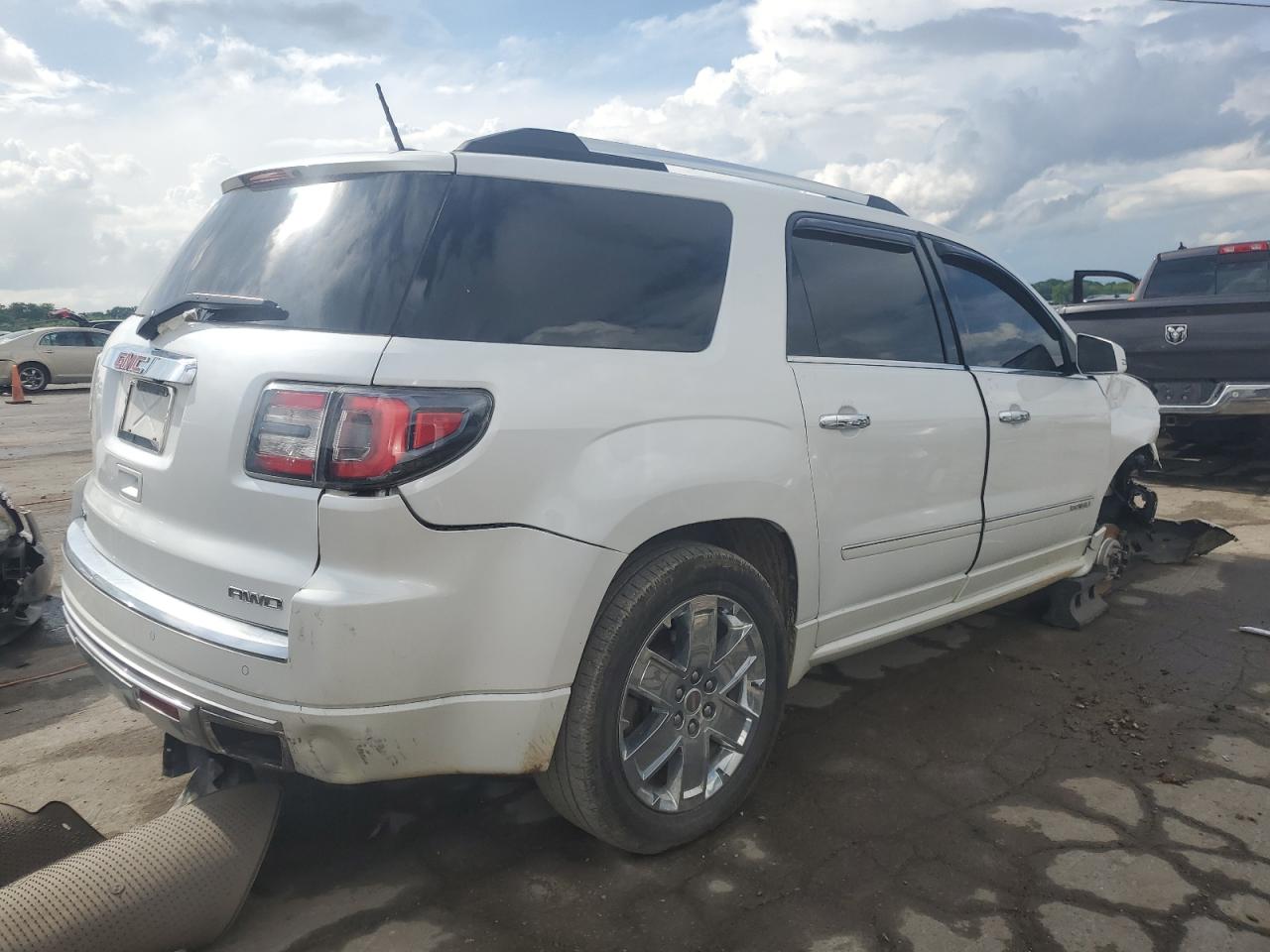 2016 GMC Acadia Denali vin: 1GKKVTKD9GJ264662