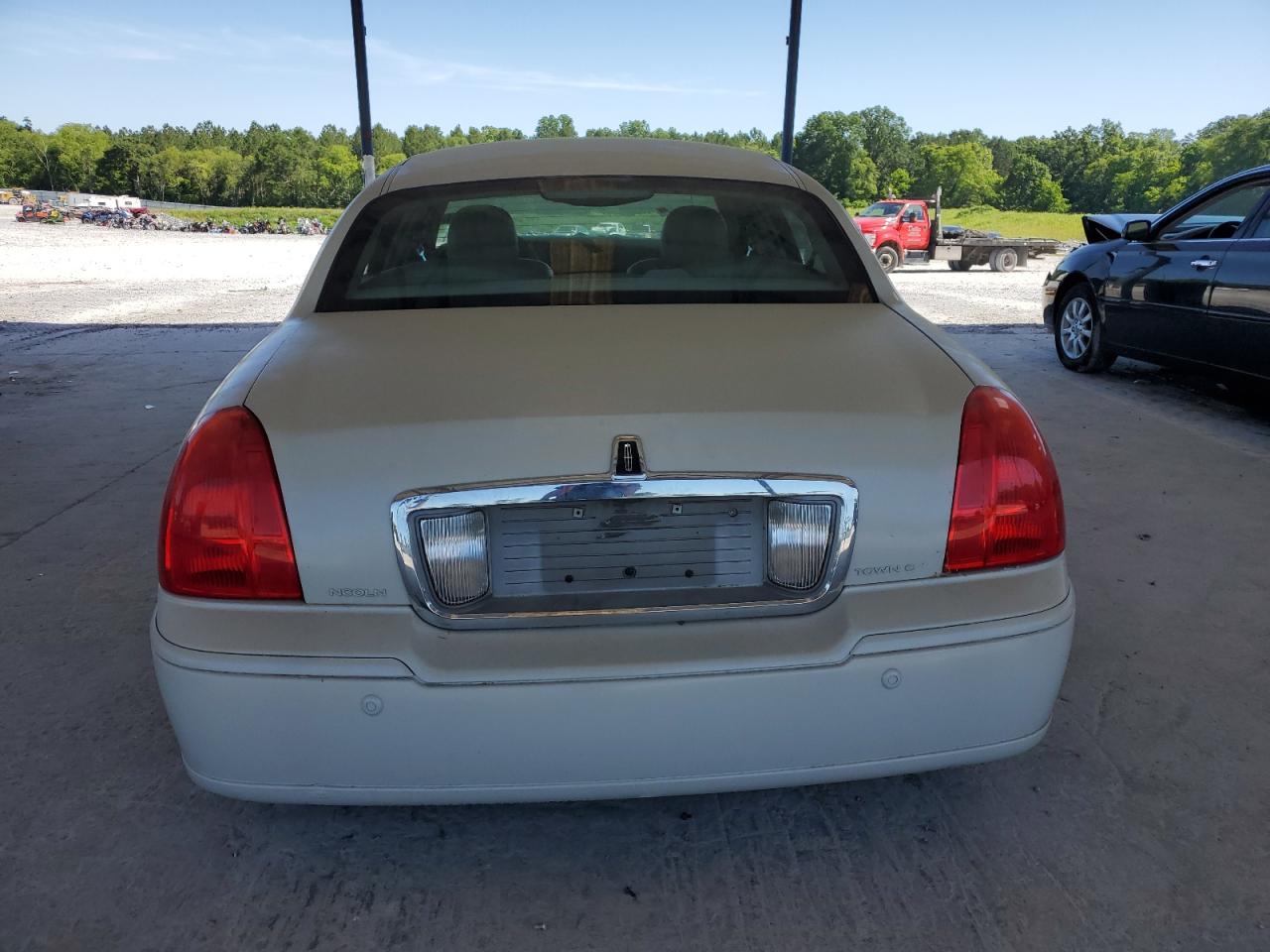 1LNHM83W54Y650466 2004 Lincoln Town Car Ultimate