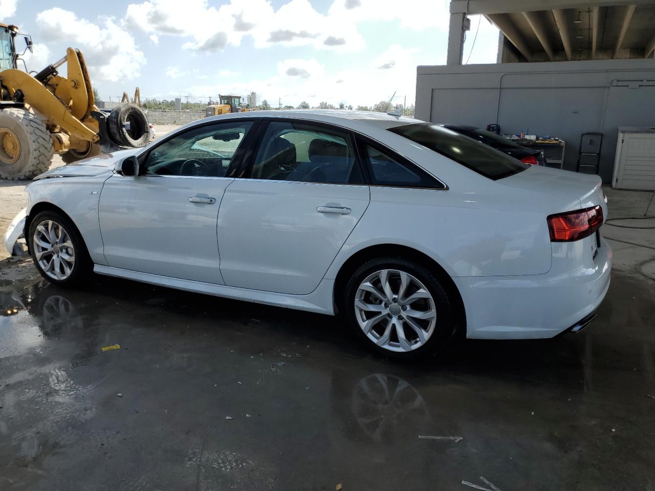 WAUC8AFC4JN051077 2018 Audi A6 Premium