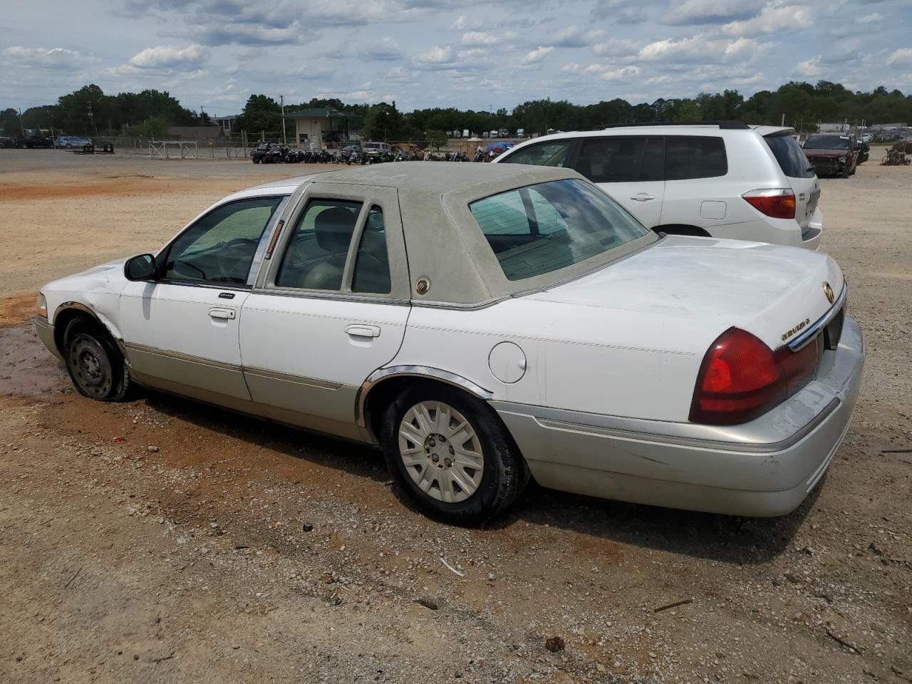 2MEFM74W04X662866 2004 Mercury Grand Marquis Gs