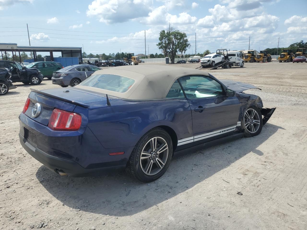 1ZVBP8EN5A5169455 2010 Ford Mustang