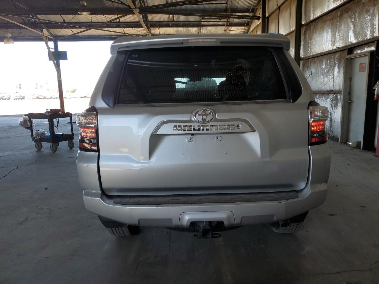 JTEZU5JR3J5185313 2018 Toyota 4Runner Sr5