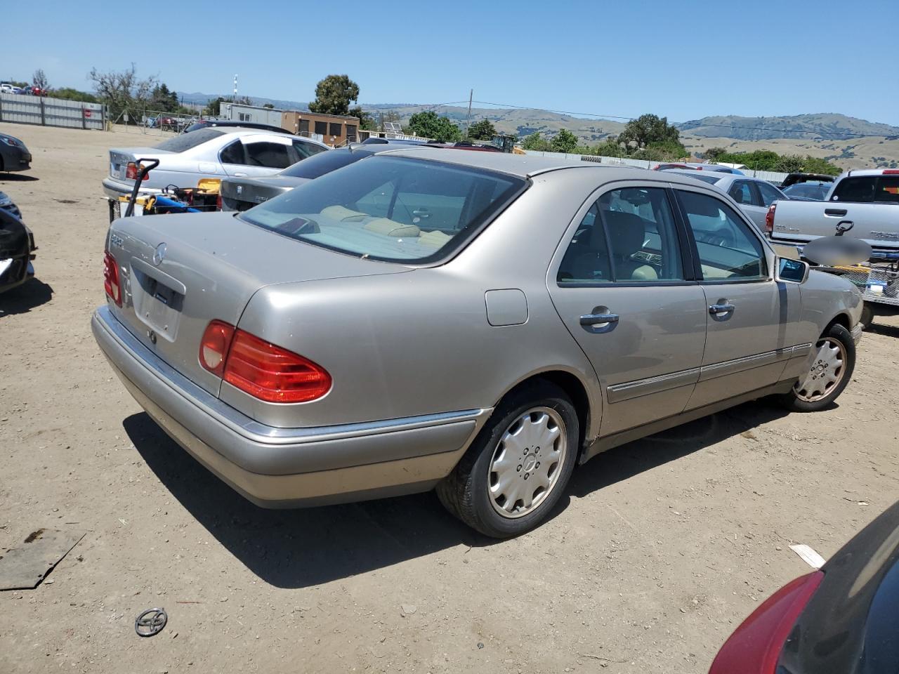 WDBJF55FXVA395768 1997 Mercedes-Benz E 320