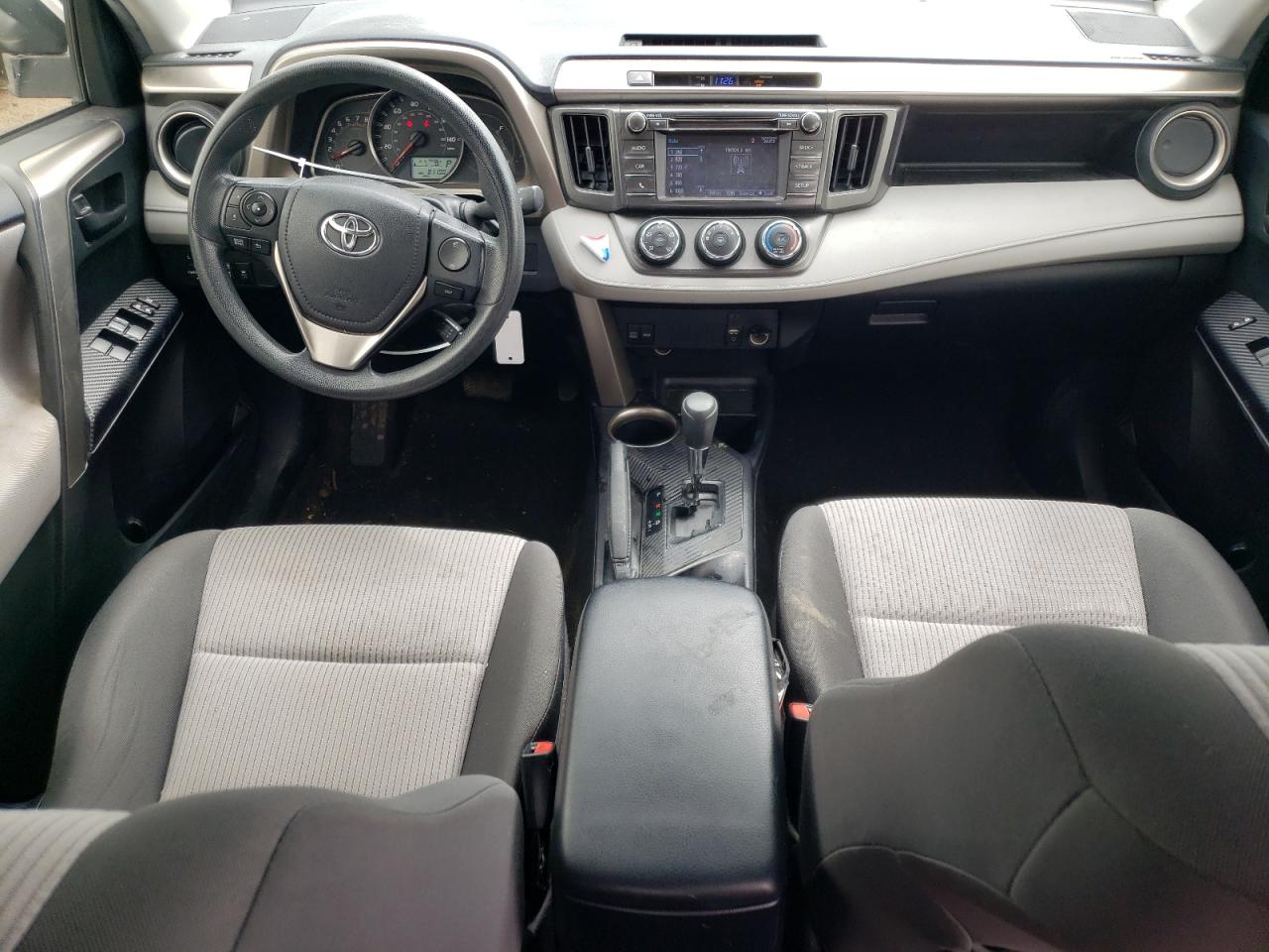 JTMZFREV4FJ057030 2015 Toyota Rav4 Le