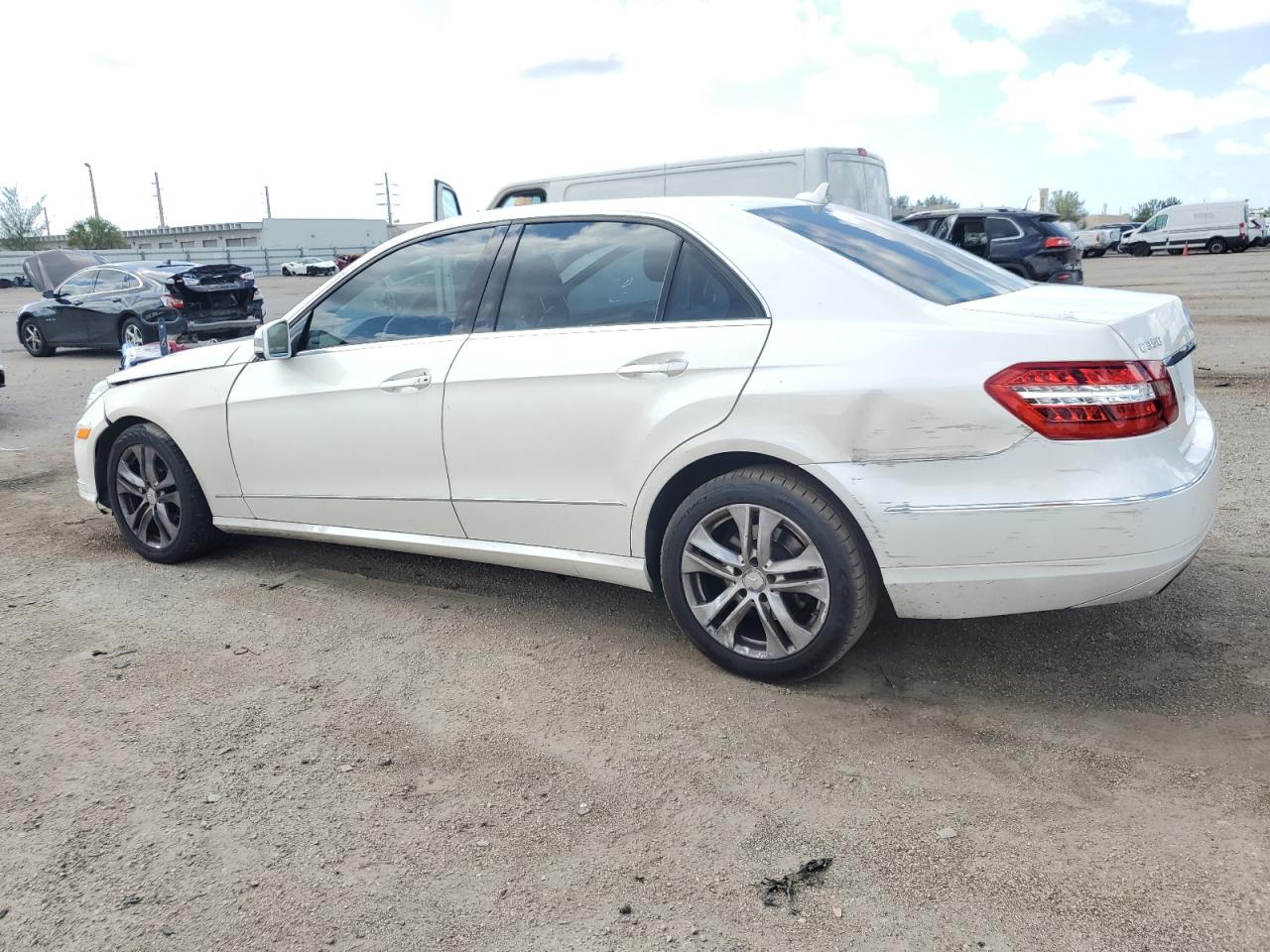 WDDHF5GB6BA360883 2011 Mercedes-Benz E 350