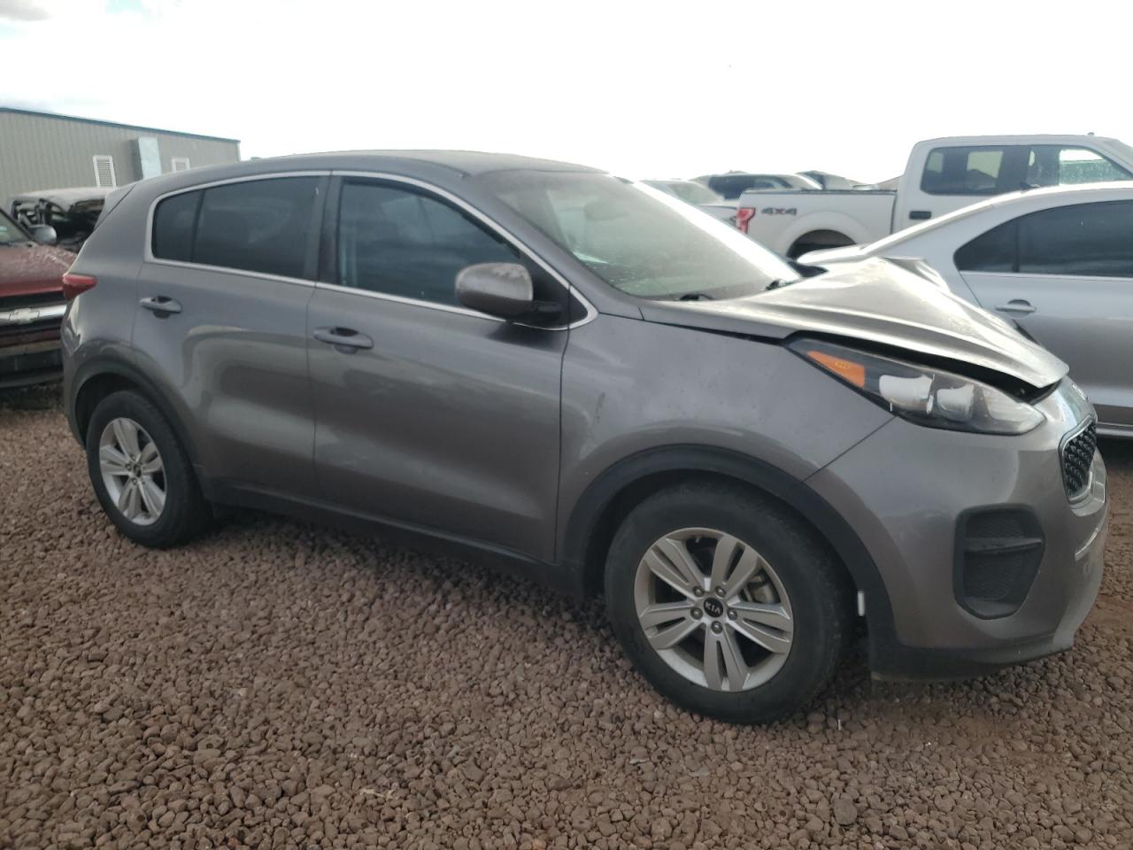 KNDPM3AC2J7336657 2018 Kia Sportage Lx