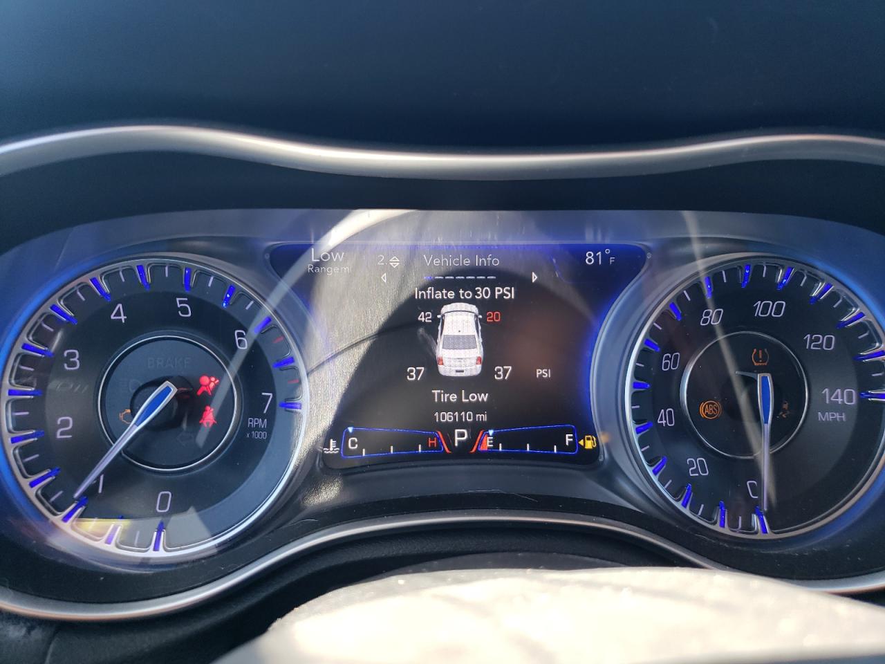 2C3CCAAG5JH121257 2018 Chrysler 300 Touring