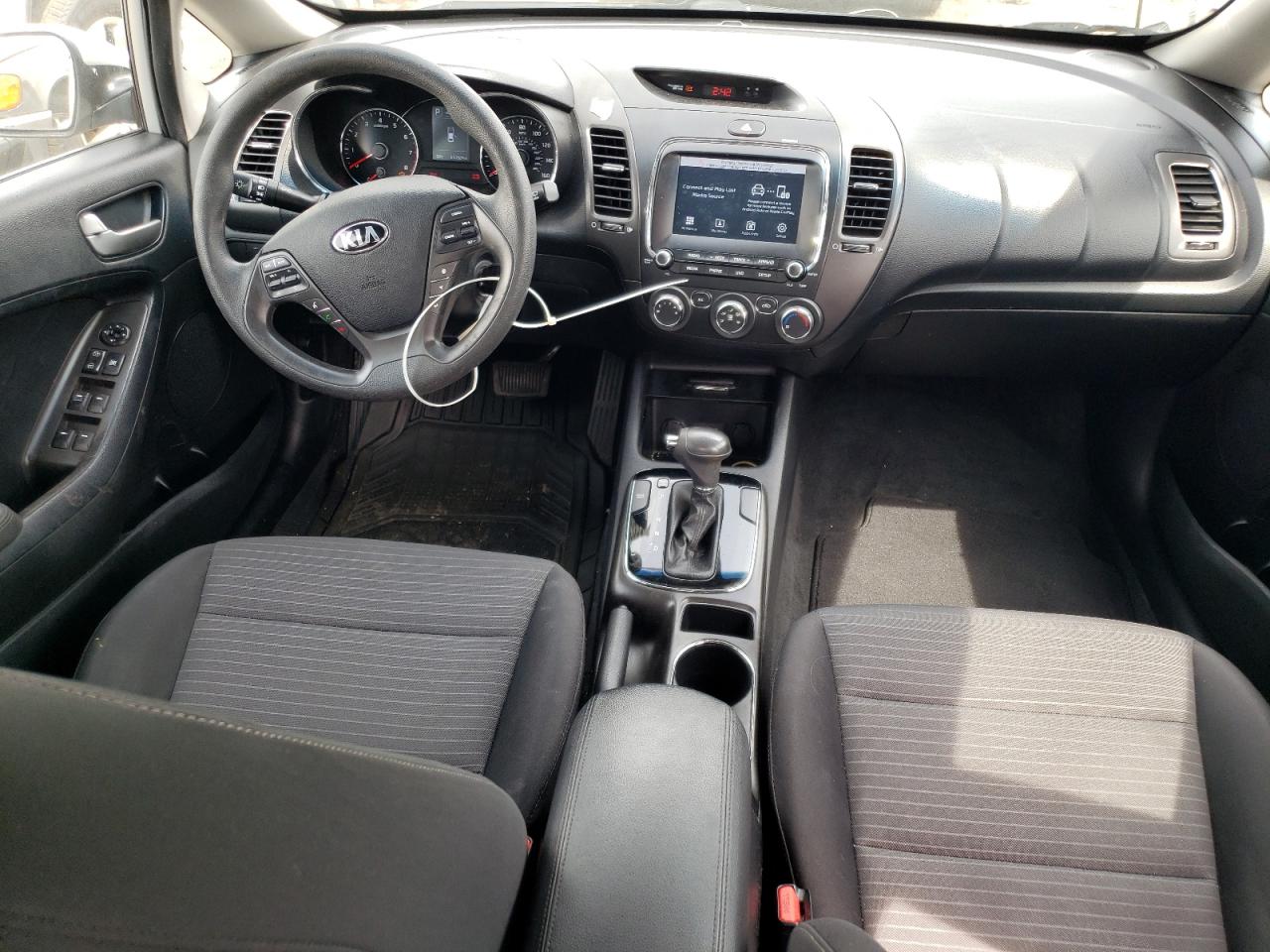 3KPFL4A7XJE197014 2018 Kia Forte Lx