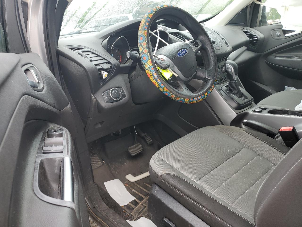 1FMCU0G77GUC86013 2016 Ford Escape Se