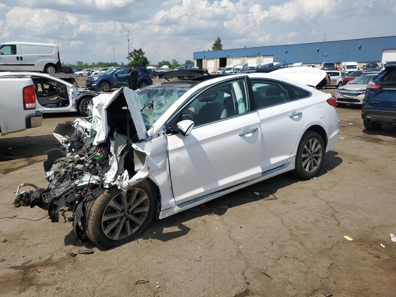 2016 Hyundai Sonata Sport vin: 5NPE34AF2GH355692