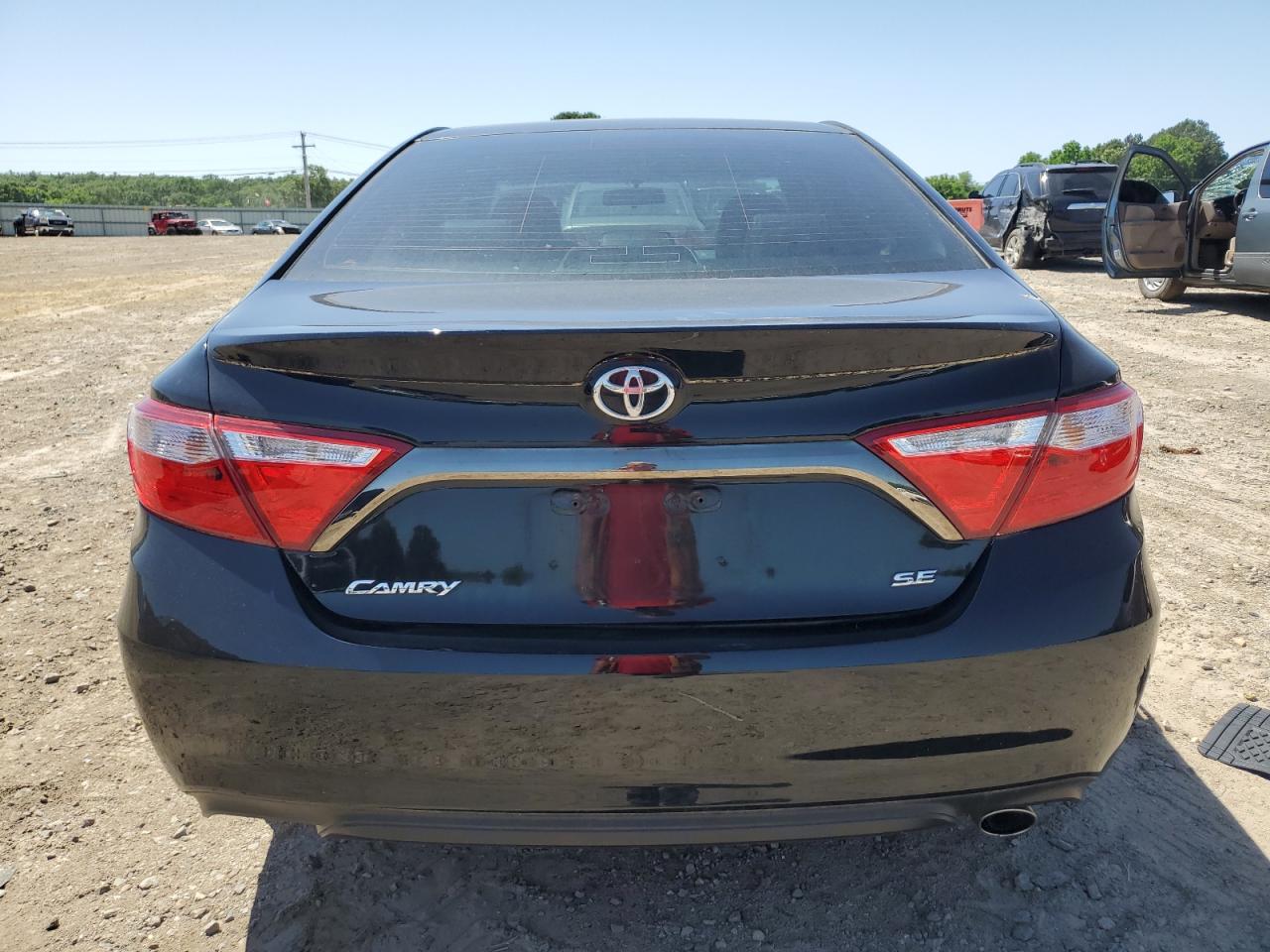 4T1BF1FK9HU380977 2017 Toyota Camry Le