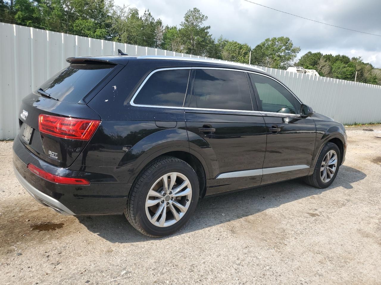 WA1LAAF77JD016124 2018 Audi Q7 Premium Plus