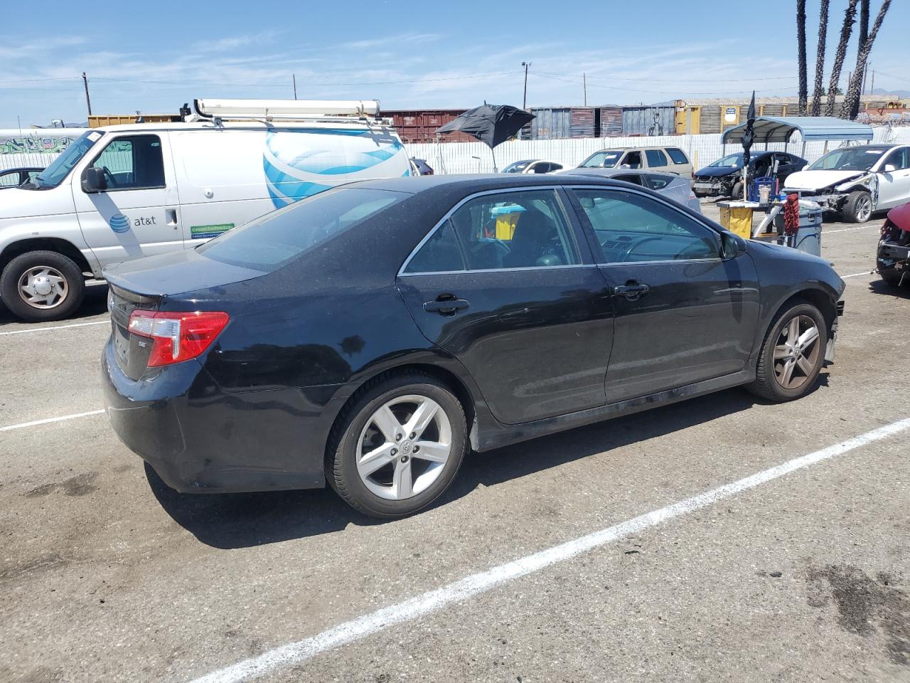 4T1BF1FK4EU852420 2014 Toyota Camry L