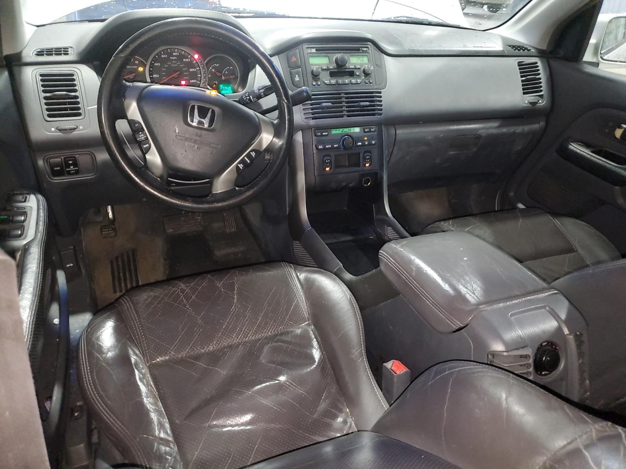 2HKYF18524H540627 2004 Honda Pilot Exl