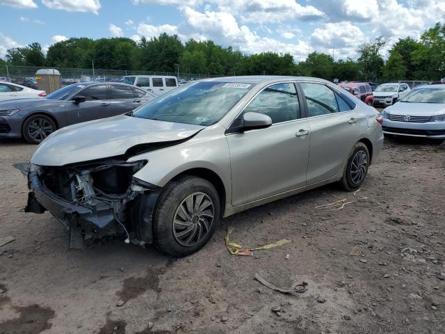 4T1BF1FK5HU729388 2017 TOYOTA CAMRY - Image 1