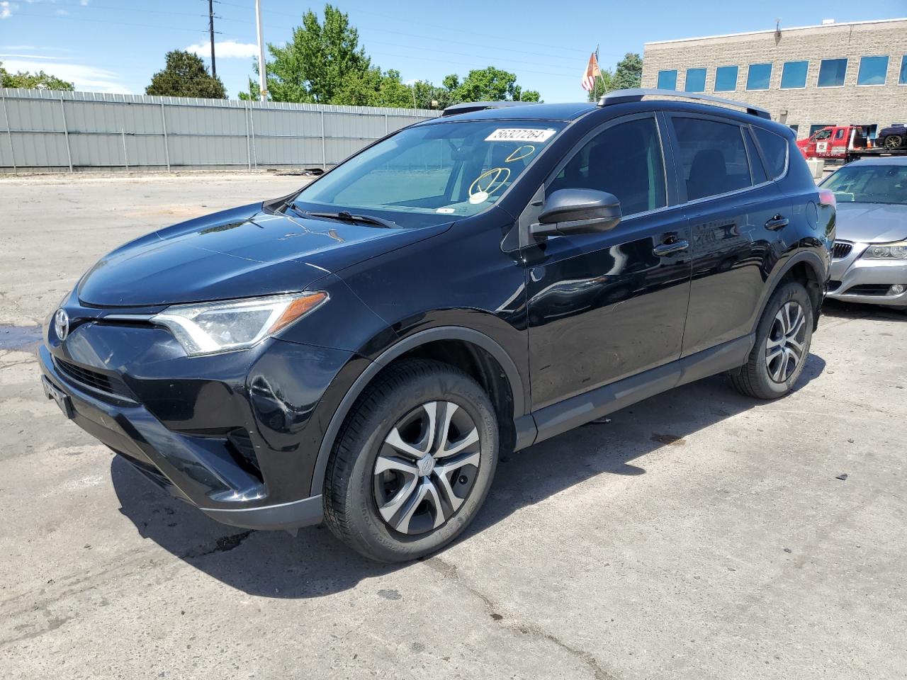 2T3BFREVXGW443715 2016 Toyota Rav4 Le