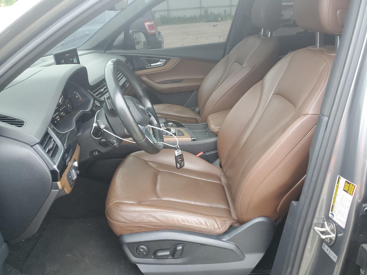 WA1VAAF71HD021483 2017 Audi Q7 Prestige
