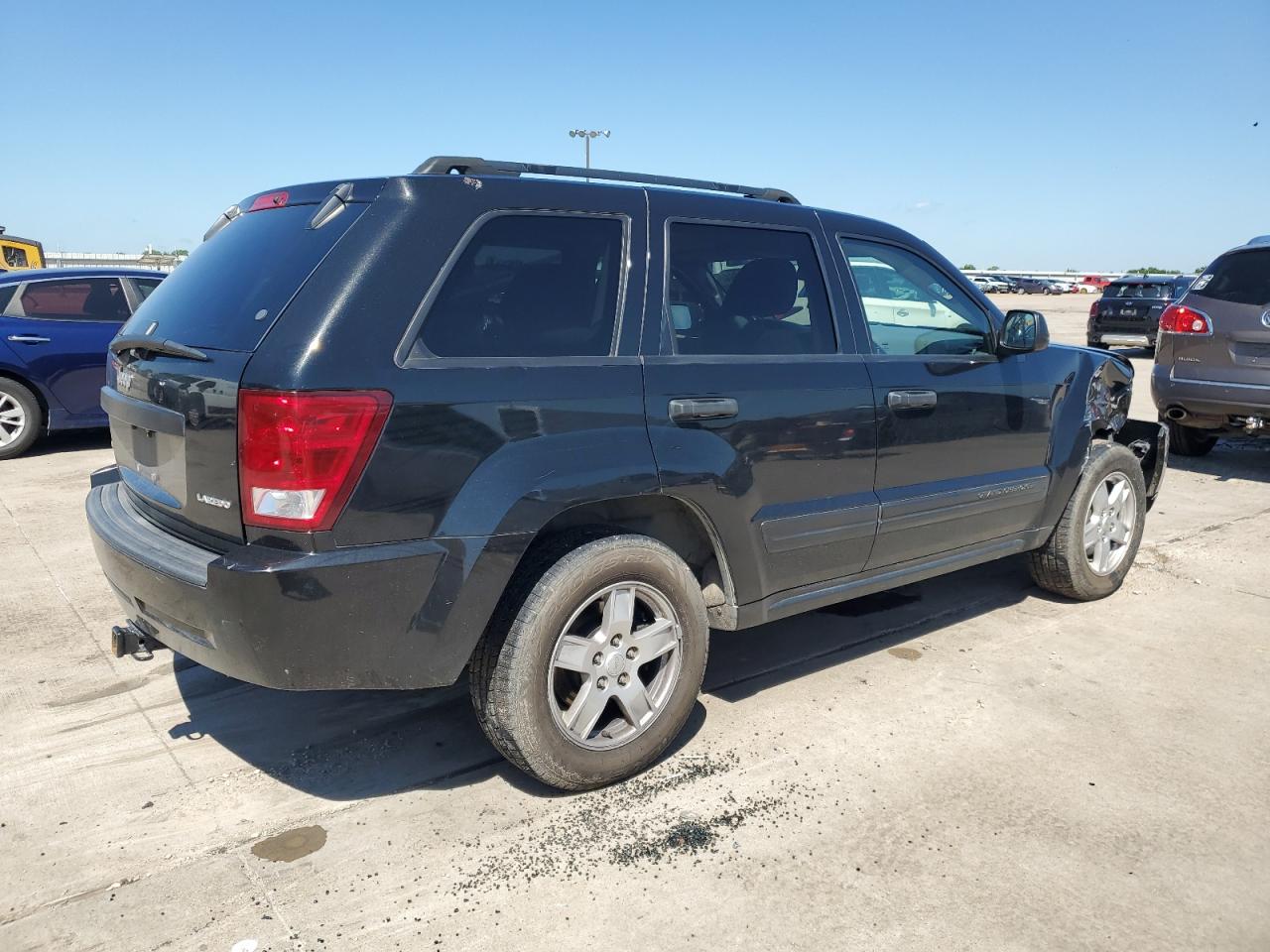 1J4GR48K75C506670 2005 Jeep Grand Cherokee Laredo