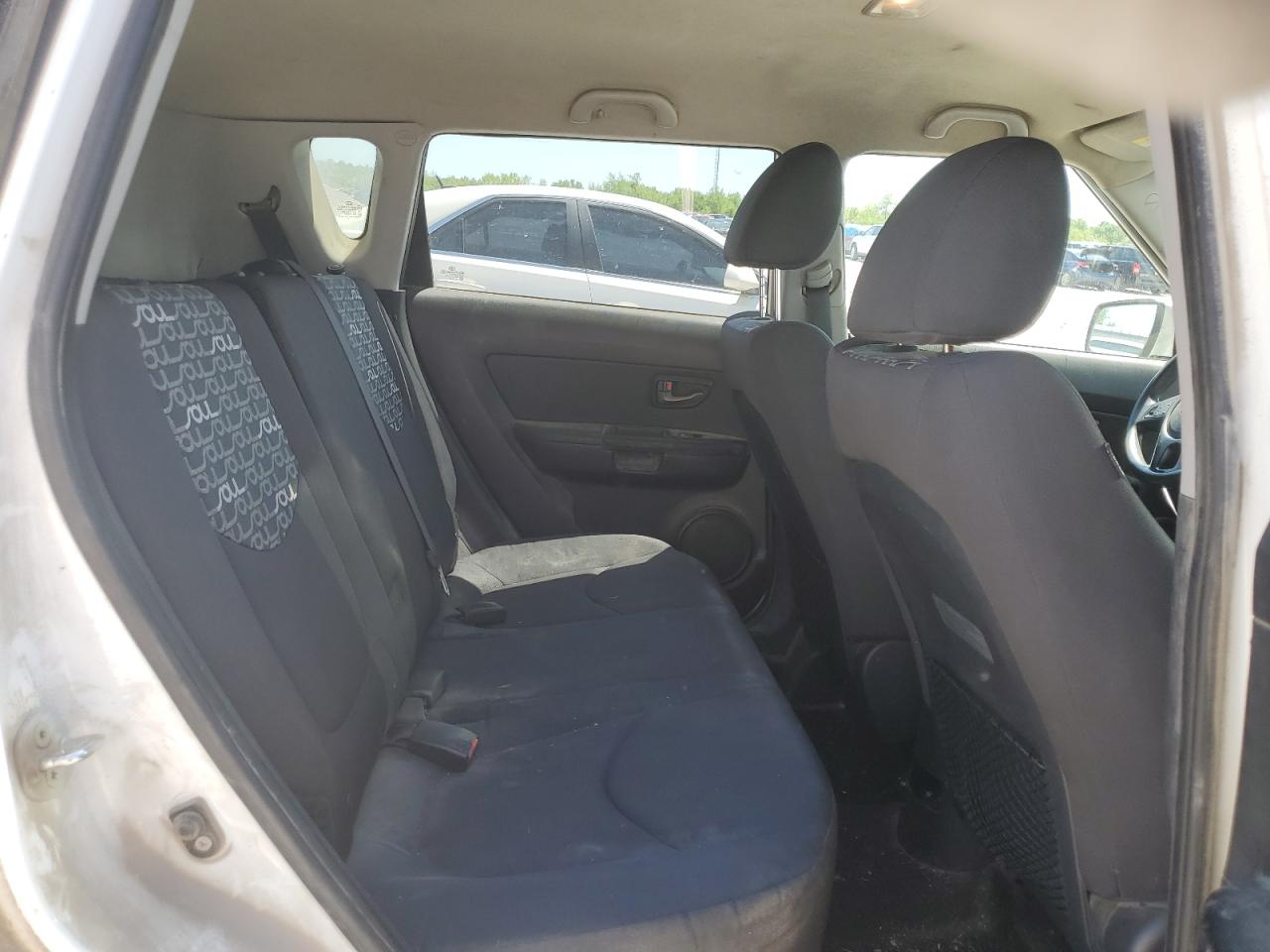 KNDJT2A20B7707777 2011 Kia Soul +