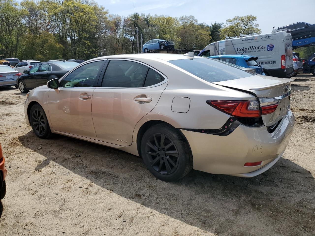 JTHBW1GG9J2185220 2018 Lexus Es 300H