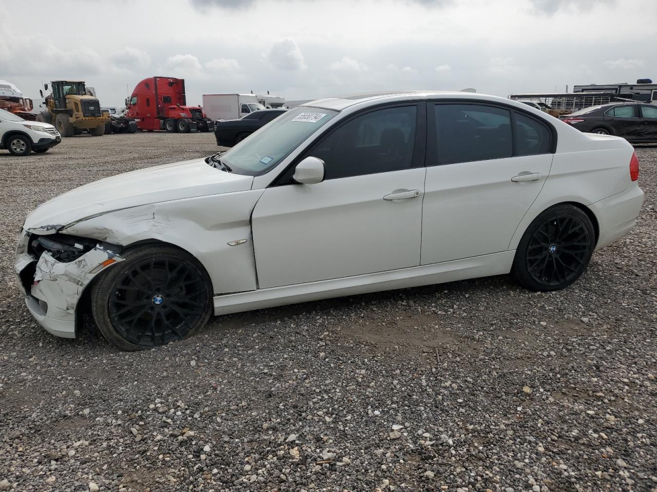 WBAPH7C54BE851714 2011 BMW 328 I