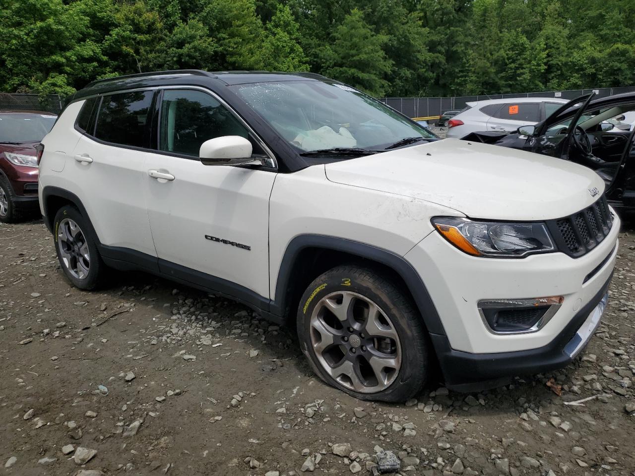 3C4NJDCB9JT210821 2018 Jeep Compass Limited