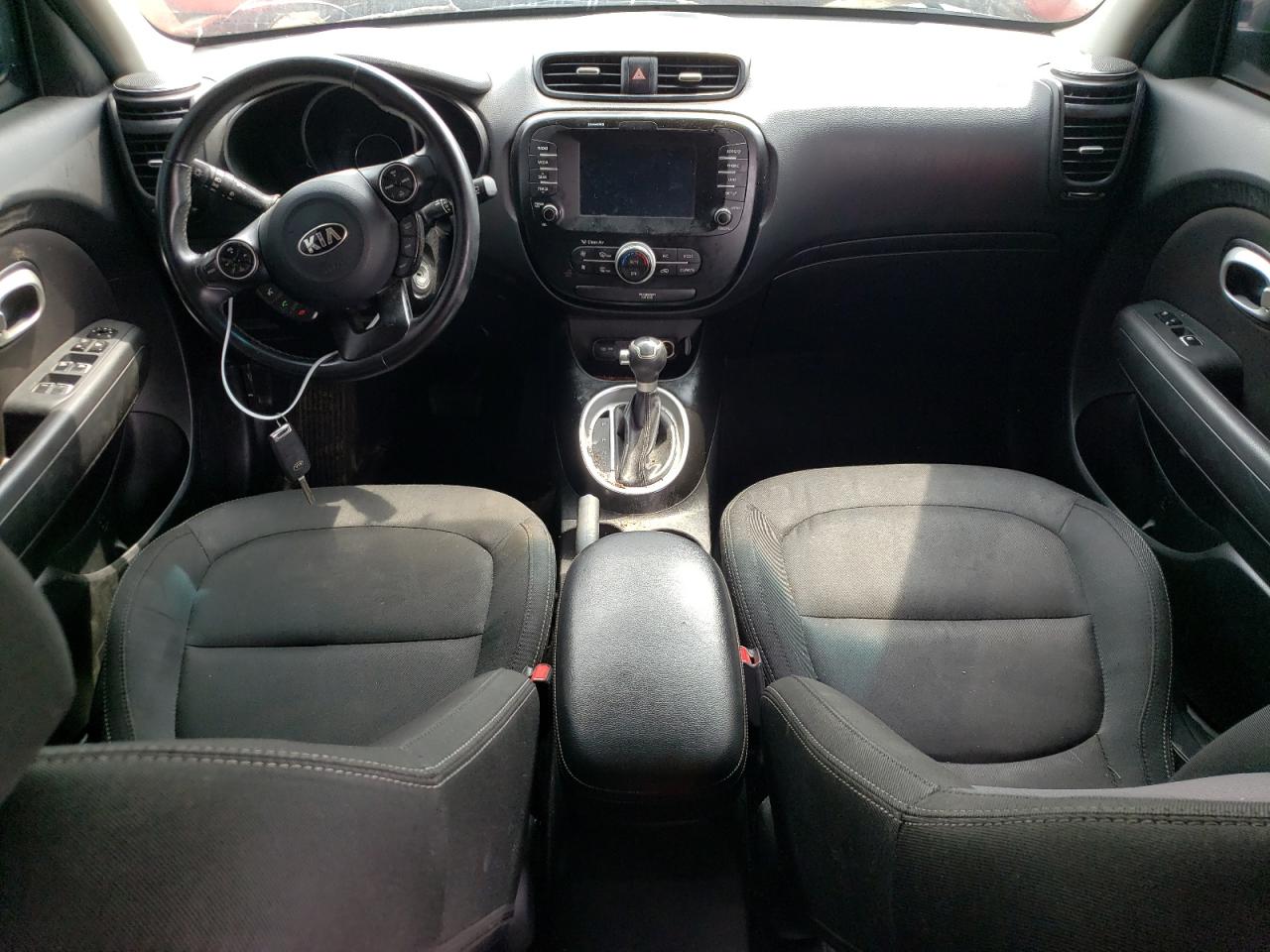 KNDJP3A51J7572604 2018 Kia Soul +