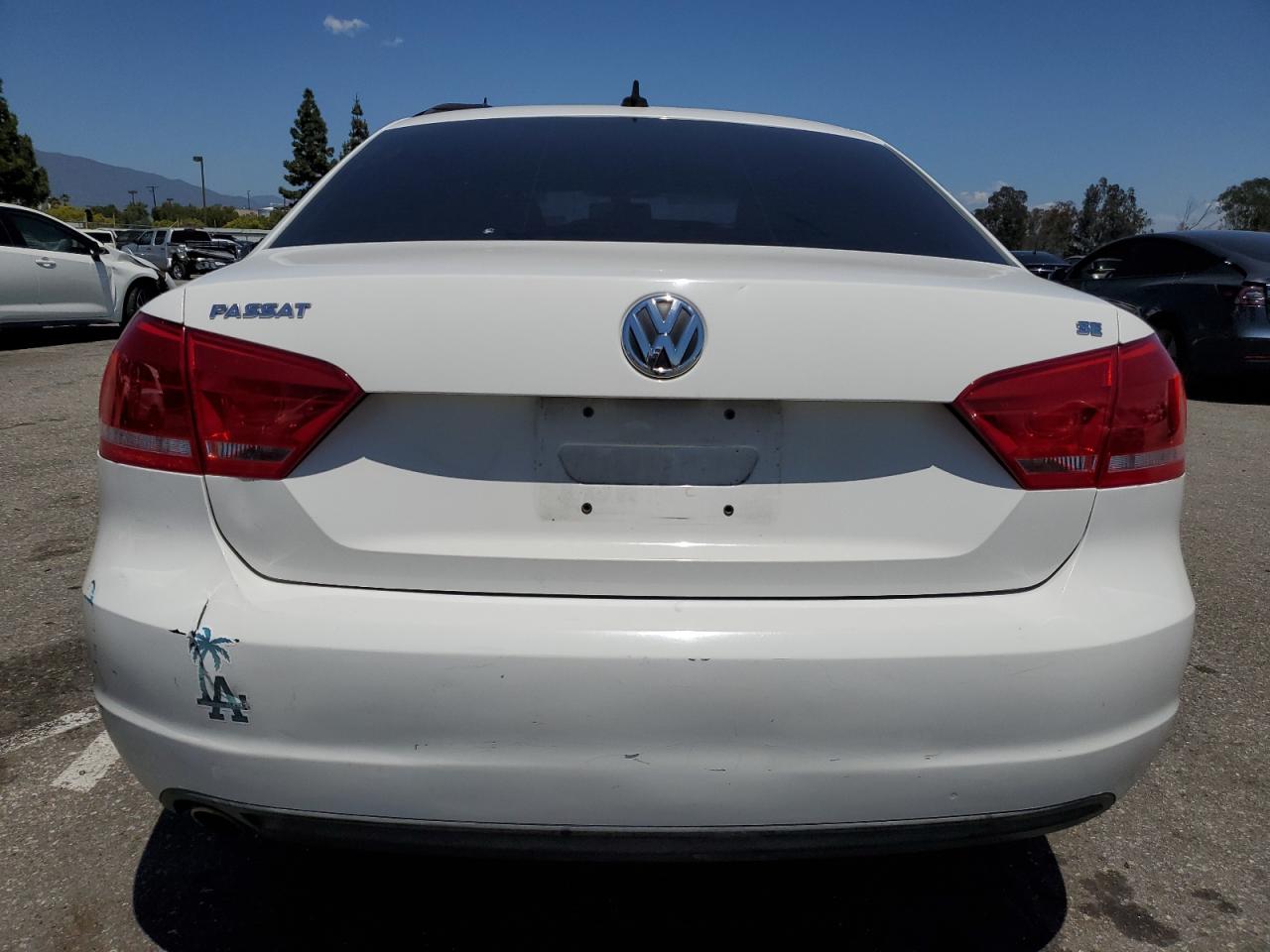 1VWBP7A30DC128990 2013 Volkswagen Passat Se