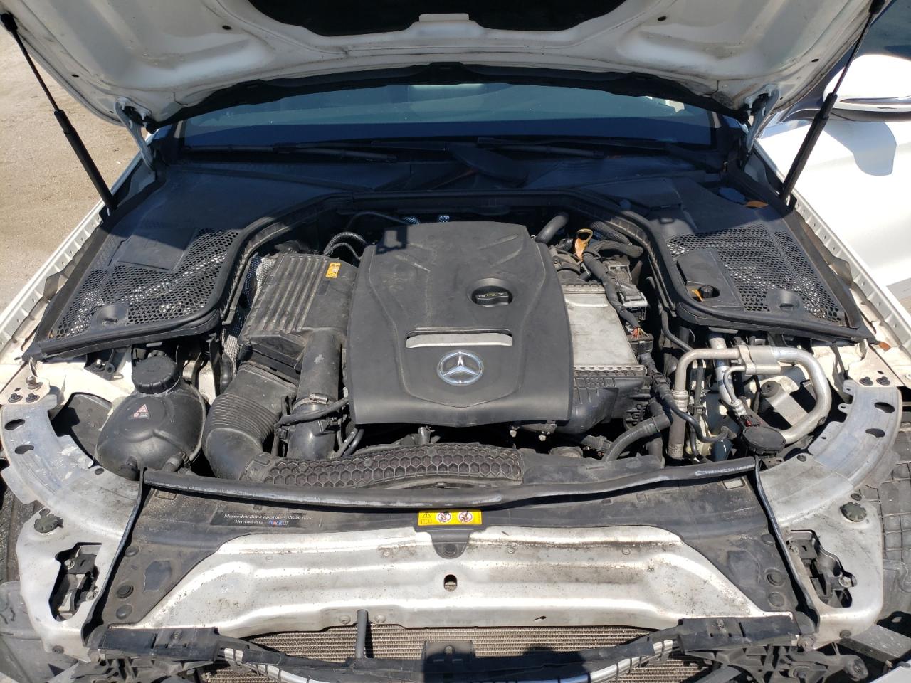 55SWF4JB5JU237732 2018 Mercedes-Benz C 300