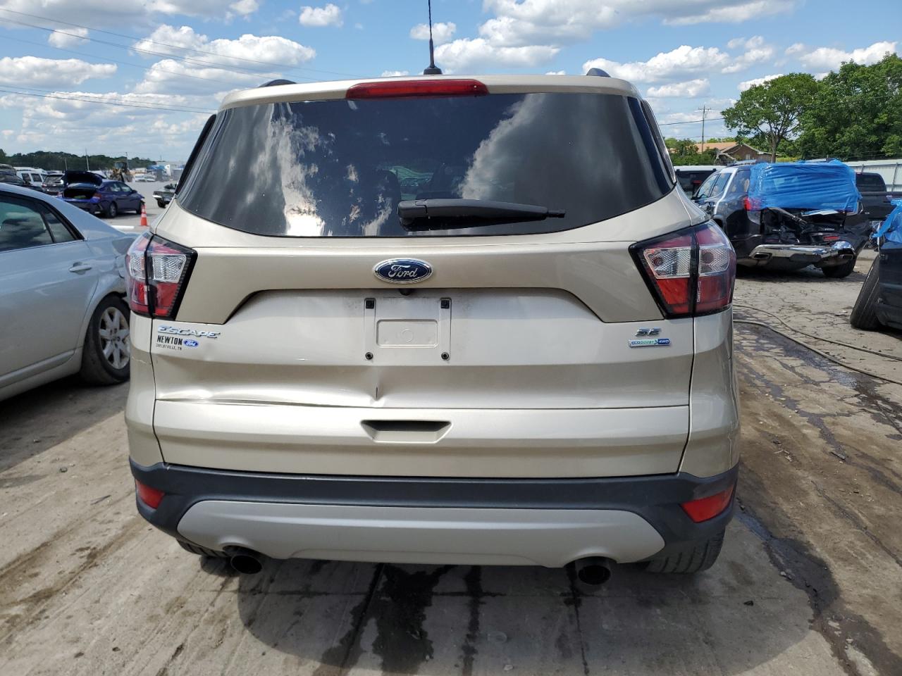 1FMCU9GD9JUC67190 2018 Ford Escape Se