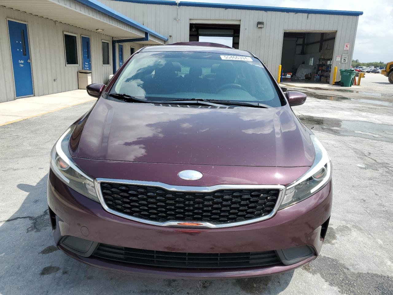 2018 Kia Forte Lx vin: 3KPFK4A71JE258821