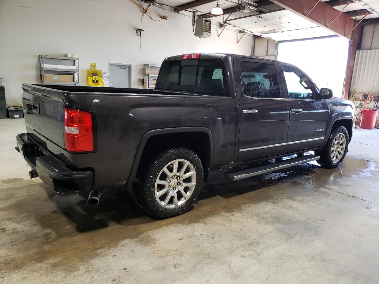 2015 GMC Sierra K1500 Denali vin: 3GTU2WEJ9FG328716