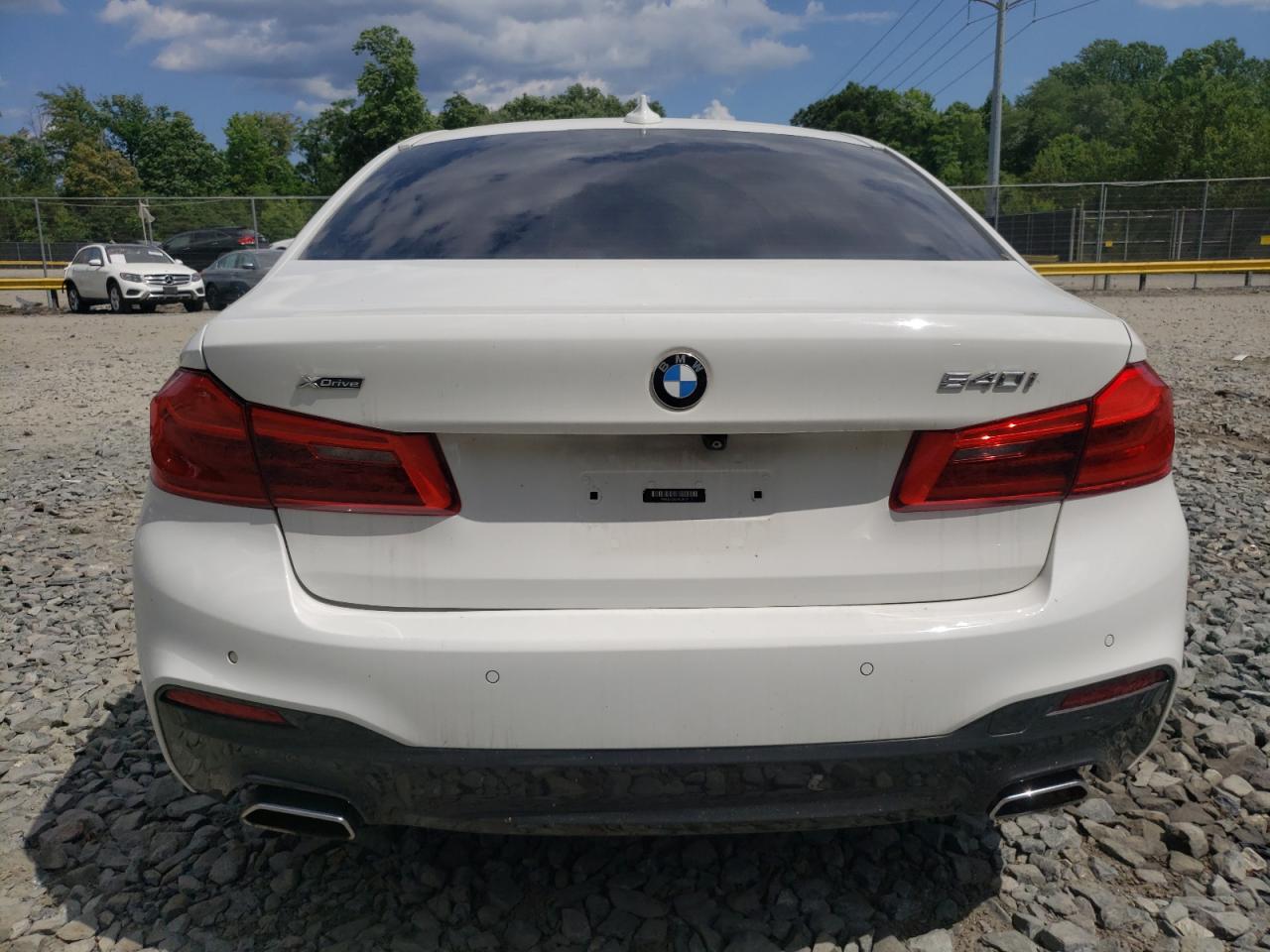 WBAJE7C56JWC56731 2018 BMW 540 Xi