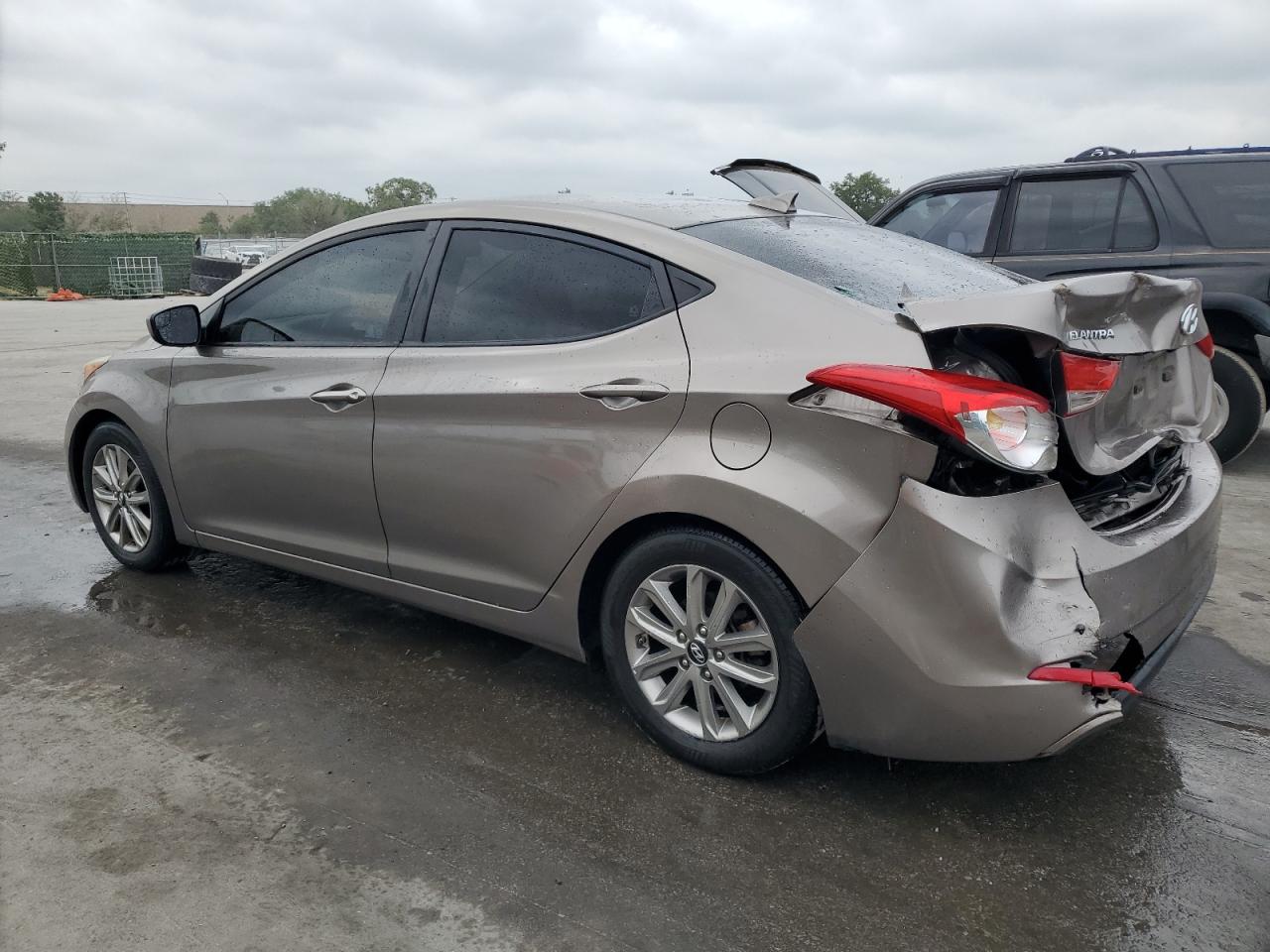 5NPDH4AE9GH749095 2016 Hyundai Elantra Se