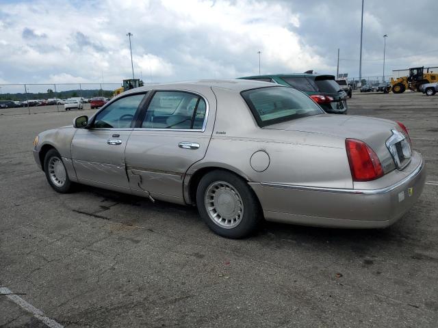 2001 Lincoln Town Car Executive VIN: 1LNHM81W11Y729406 Lot: 56208394