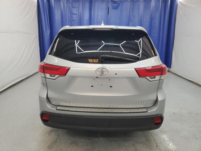 2018 Toyota Highlander Se VIN: 5TDJZRFH2JS525751 Lot: 51054694