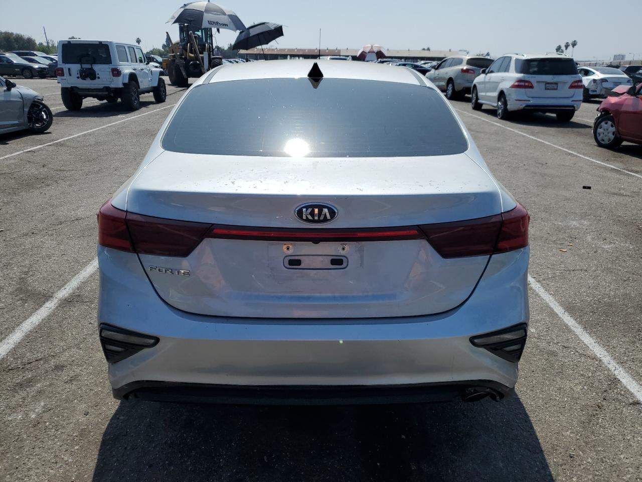 2021 Kia Forte Fe vin: 3KPF24AD2ME308295