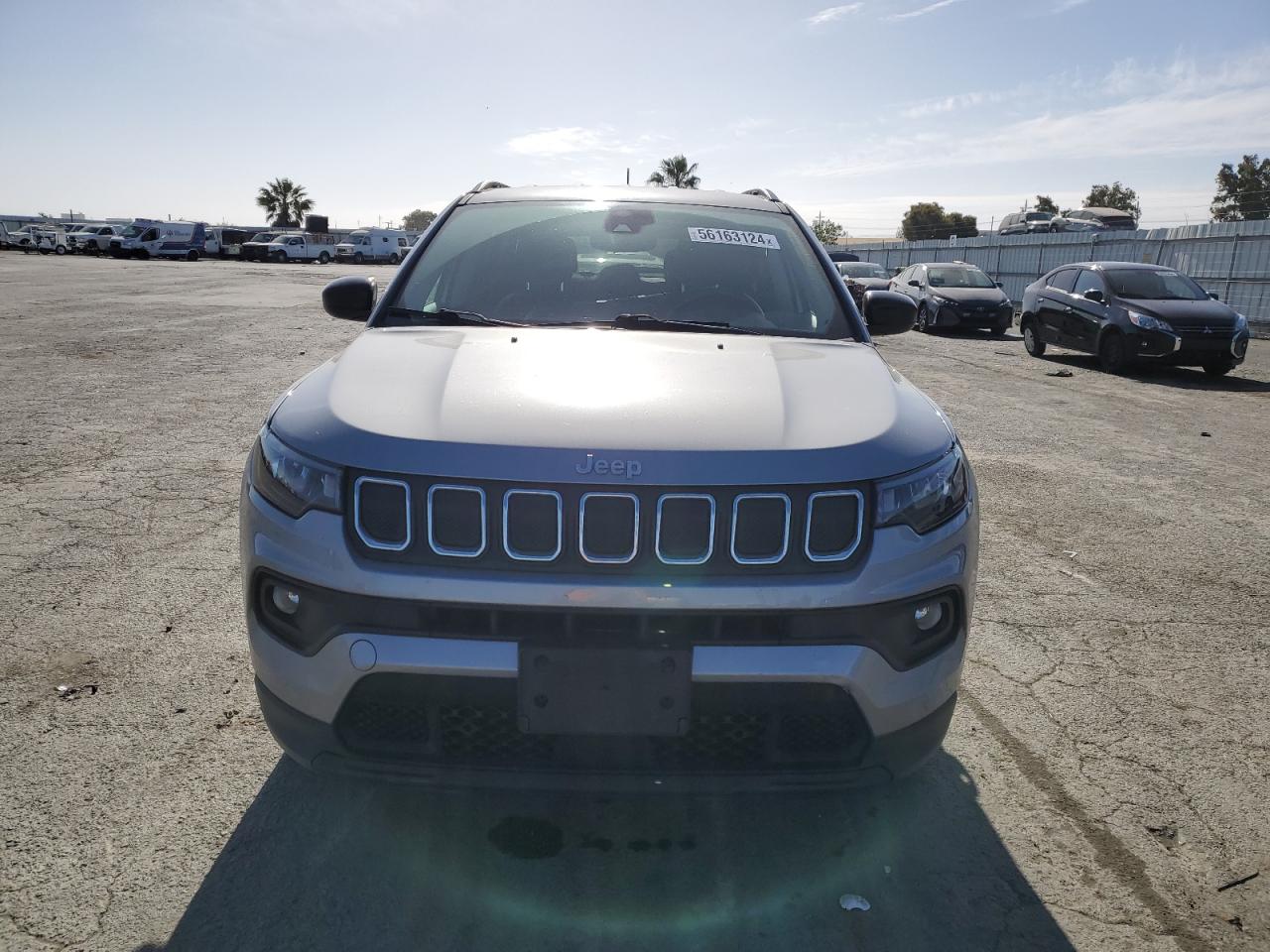 2022 Jeep Compass Latitude Lux vin: 3C4NJDFB5NT184767